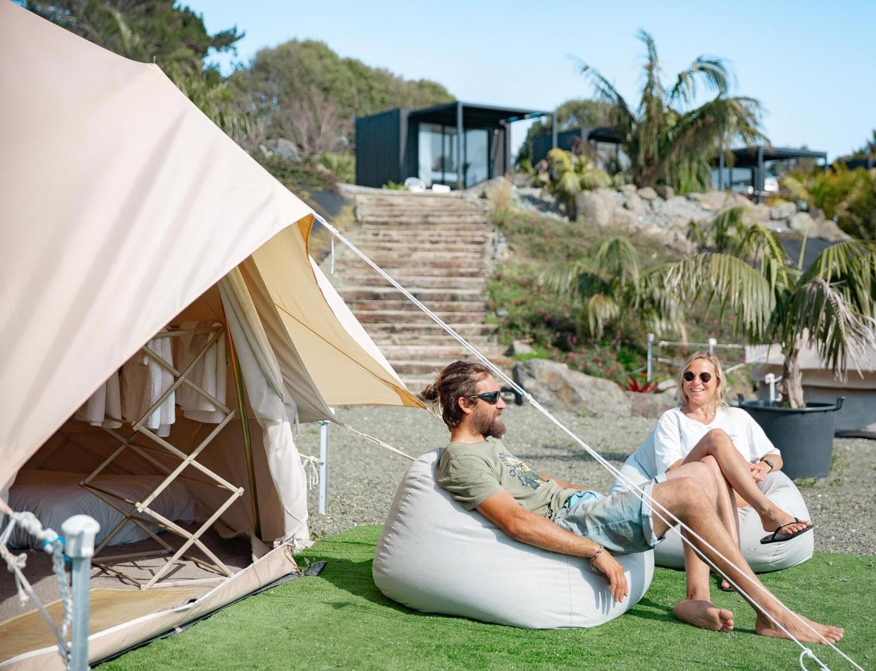 Aotearoa Surf Eco Pods Hotel Te Arai Ngoại thất bức ảnh