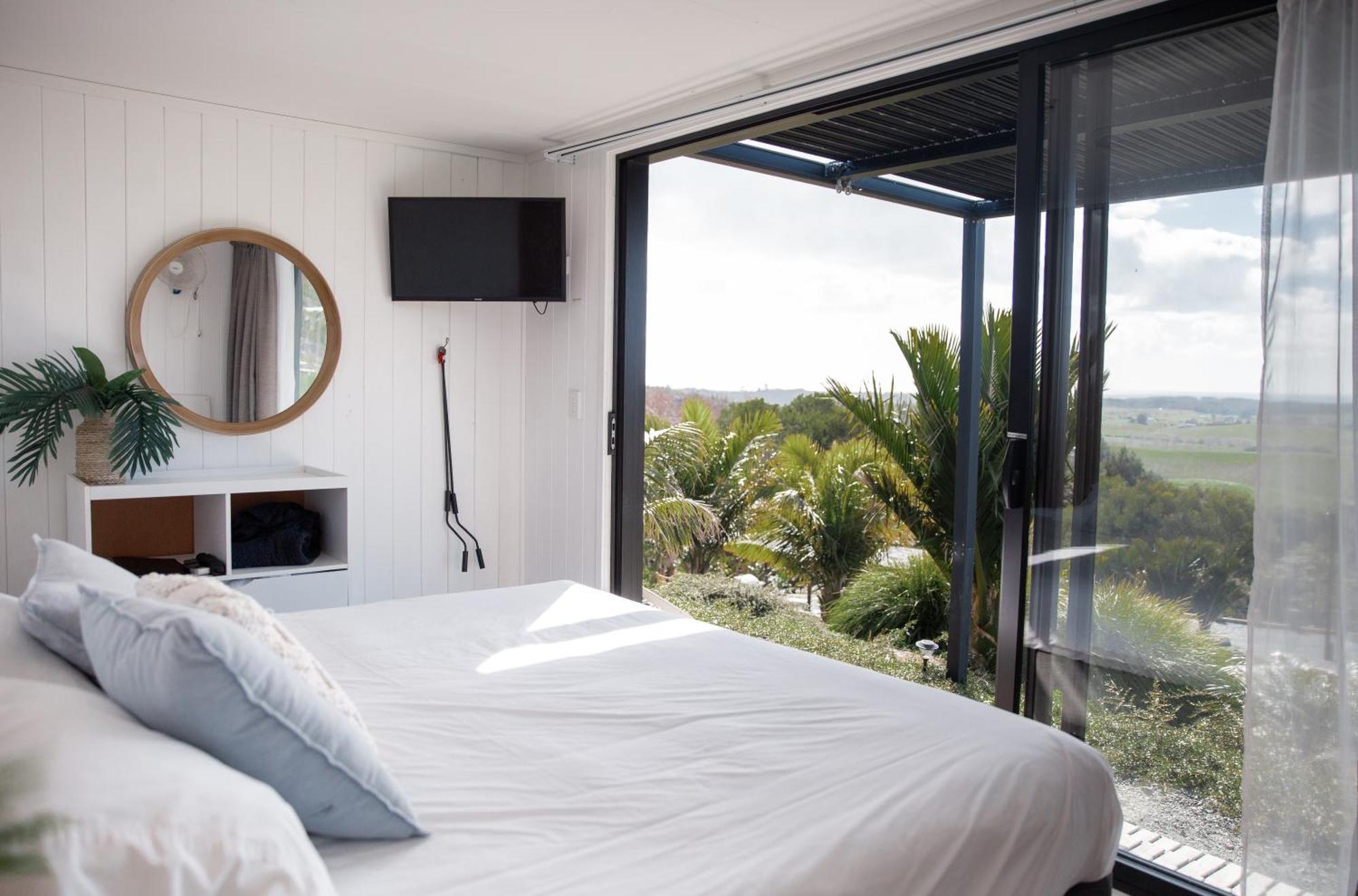 Aotearoa Surf Eco Pods Hotel Te Arai Ngoại thất bức ảnh