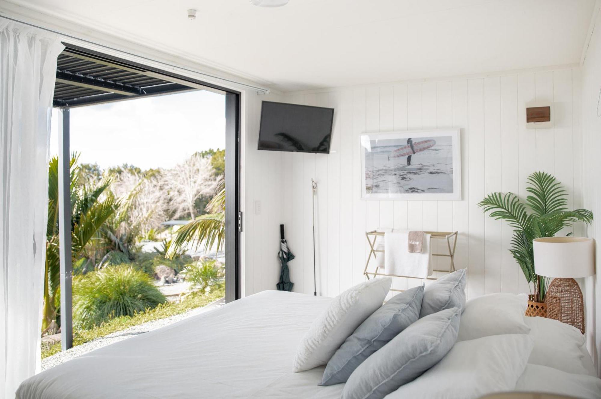 Aotearoa Surf Eco Pods Hotel Te Arai Ngoại thất bức ảnh