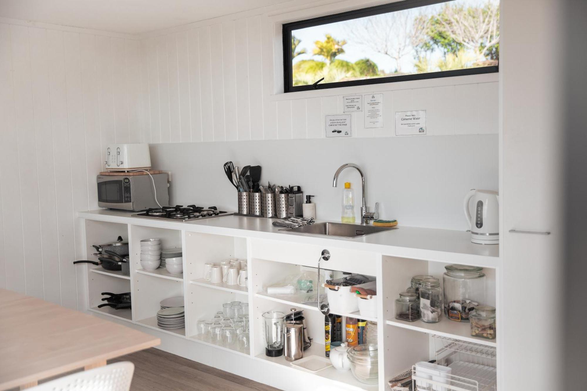 Aotearoa Surf Eco Pods Hotel Te Arai Ngoại thất bức ảnh