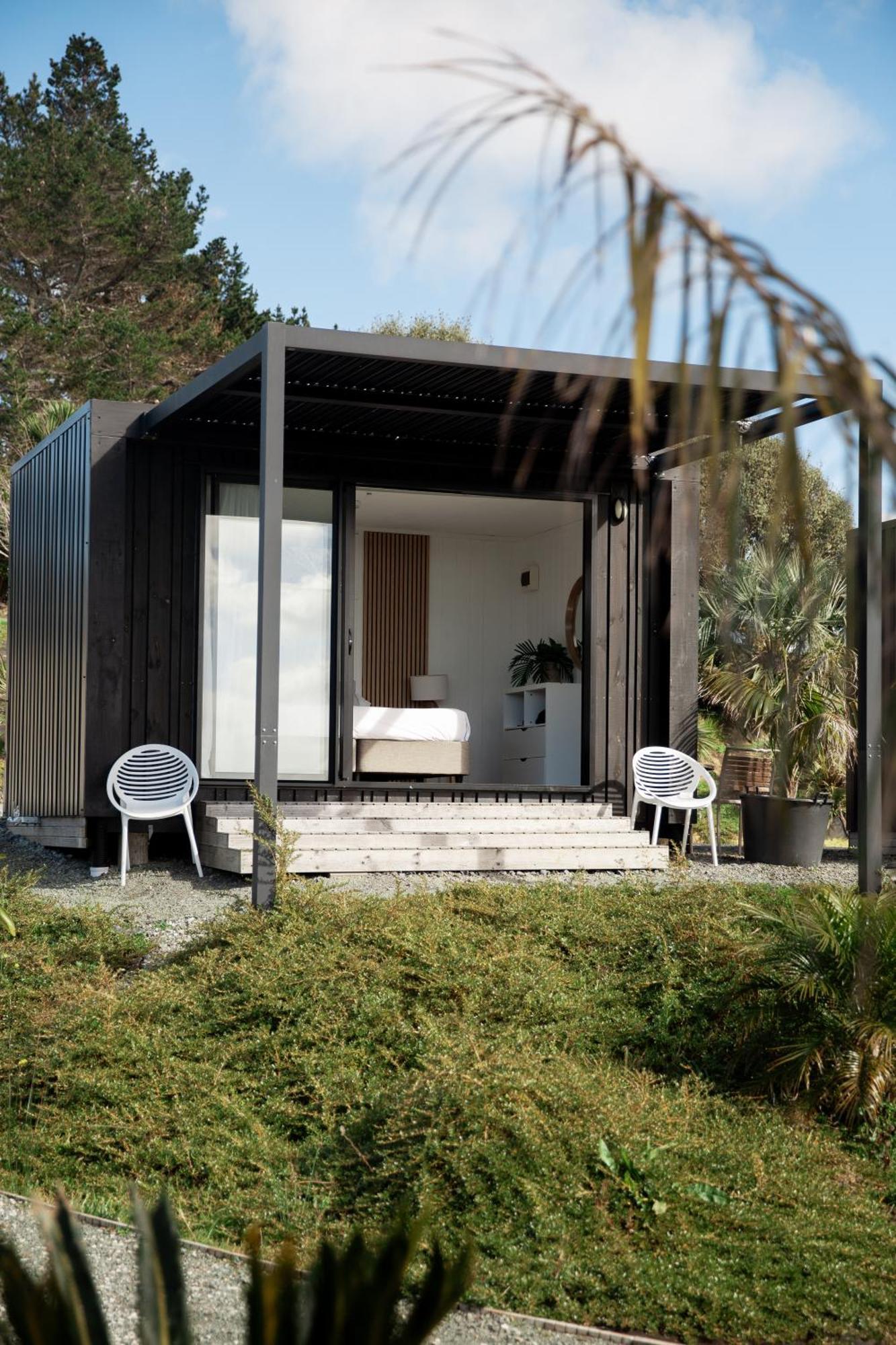 Aotearoa Surf Eco Pods Hotel Te Arai Ngoại thất bức ảnh