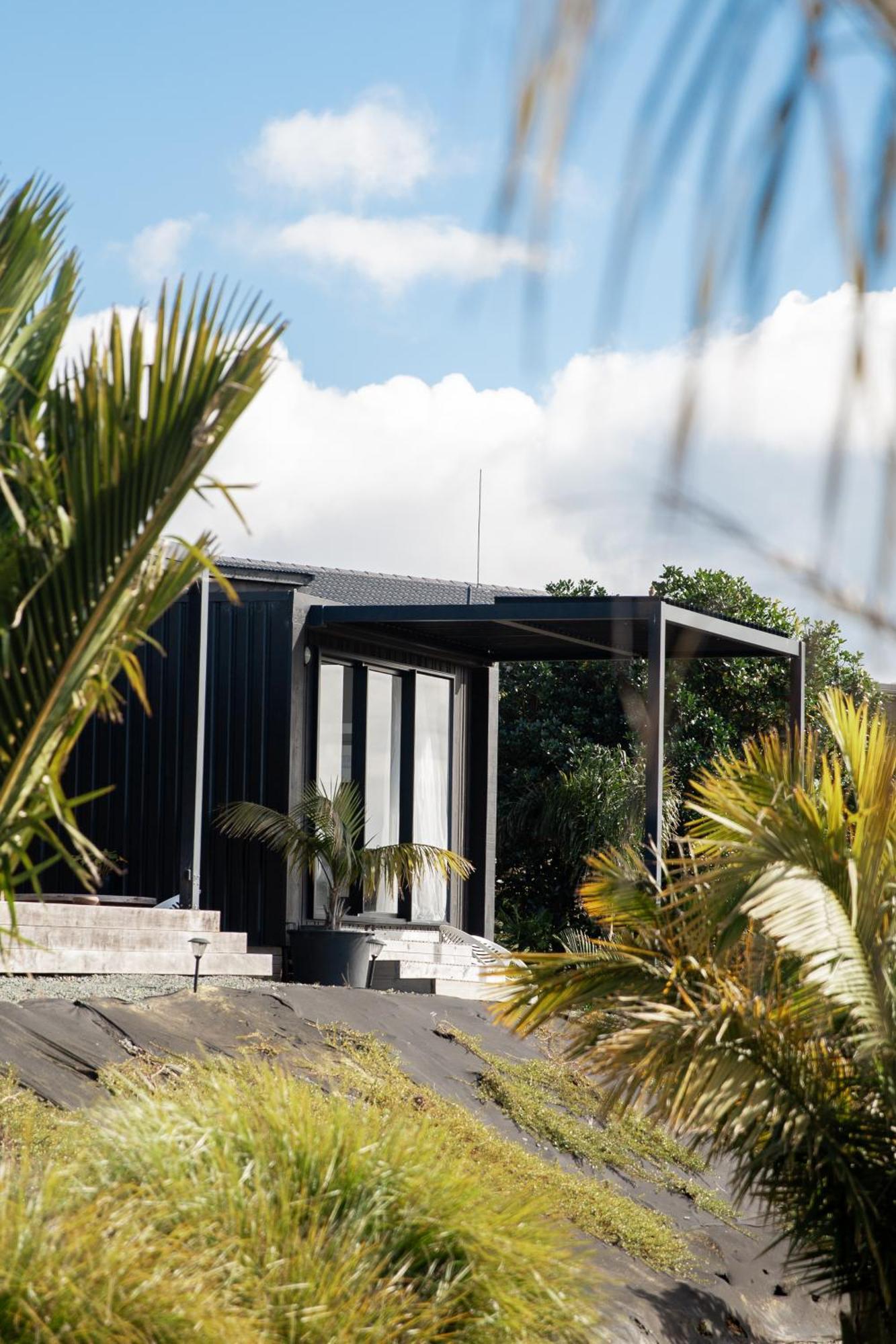Aotearoa Surf Eco Pods Hotel Te Arai Ngoại thất bức ảnh